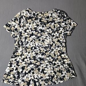 Croft and Barrow classic tee black and cream white floral tee